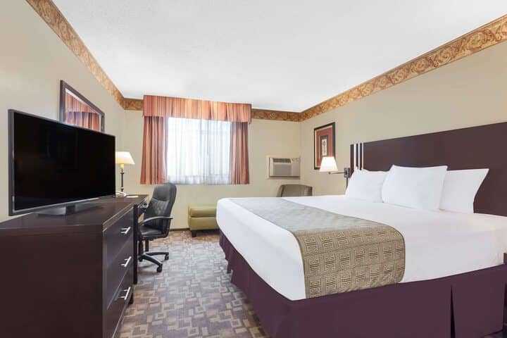 Room 3 of 14