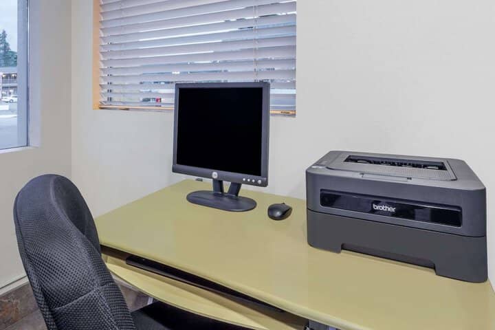 Business Center 12 of 14